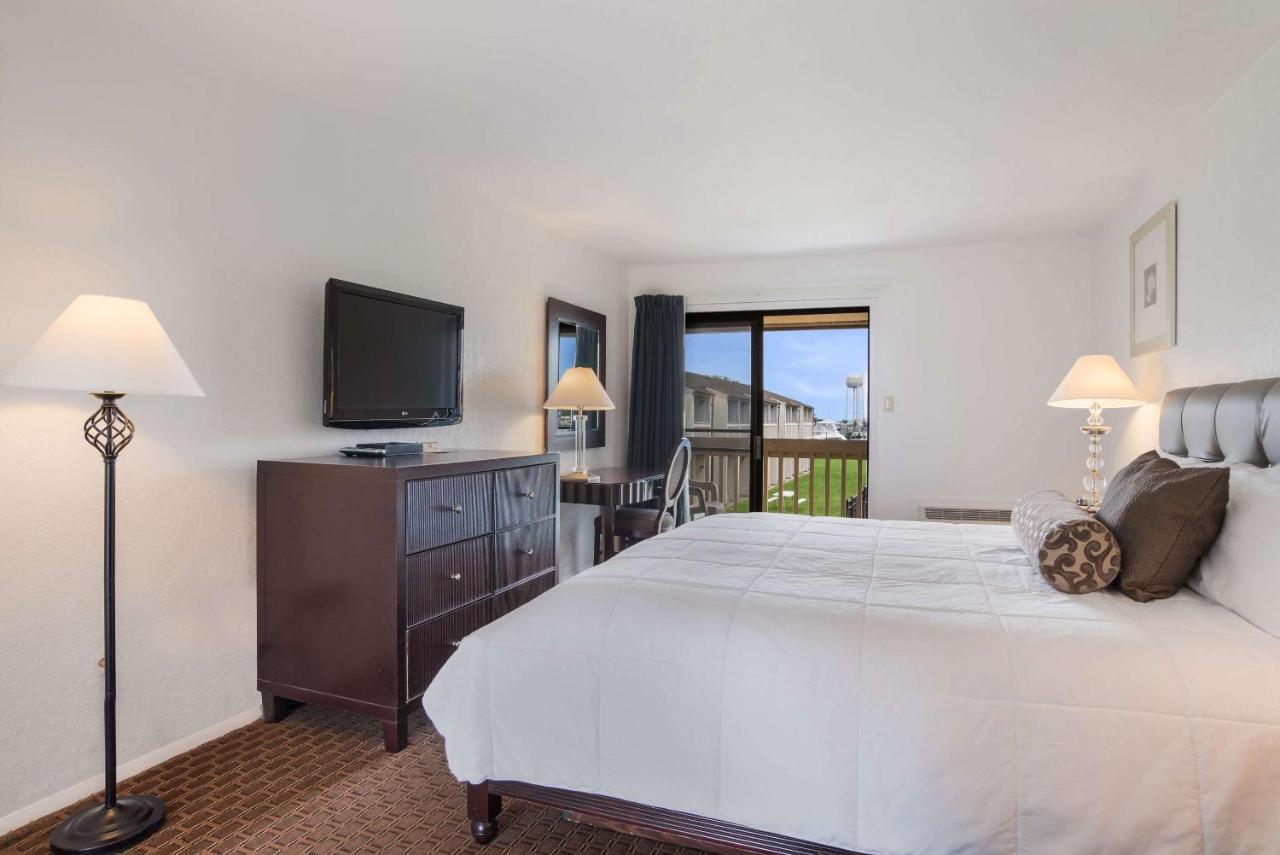 Rodeway Inn At Somers Cove Marina Crisfield Экстерьер фото